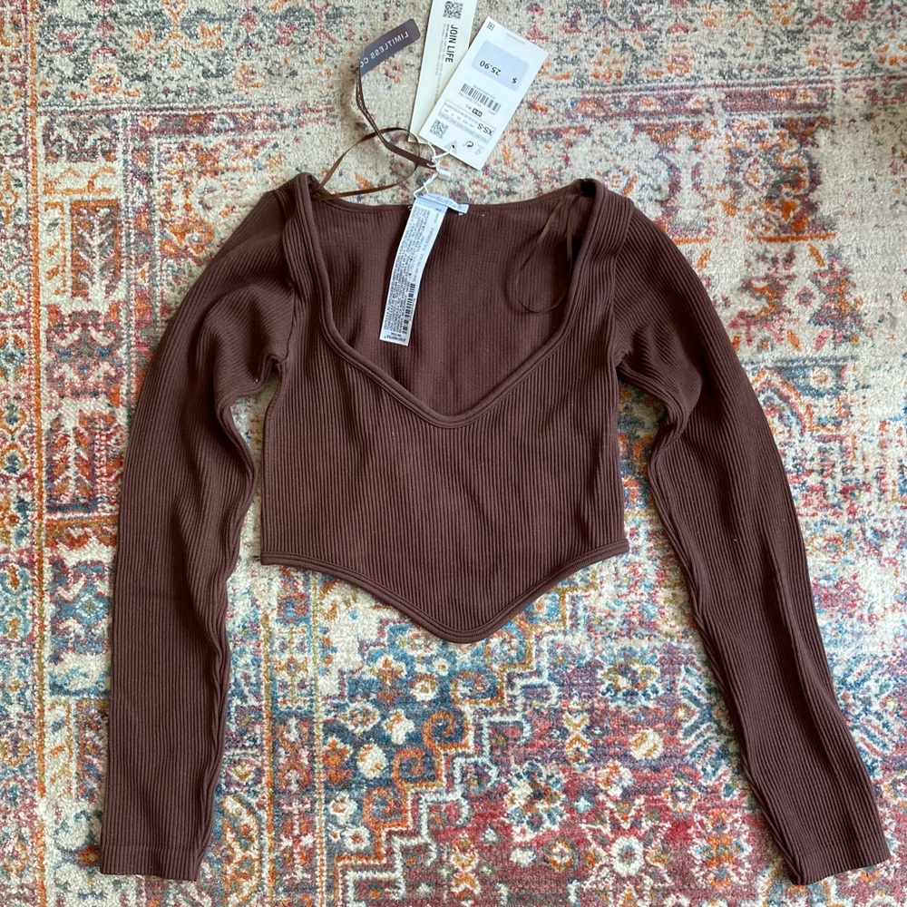 NWT Brown Long Sleeve Ribbed Crop Top